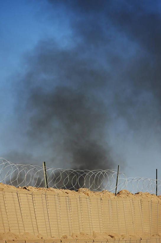 无人,竖图,室外,白天,阿富汗,围绕,火焰,烟雾,职业,烟,摄影,缭绕,旋绕,萦绕,回绕,彩图