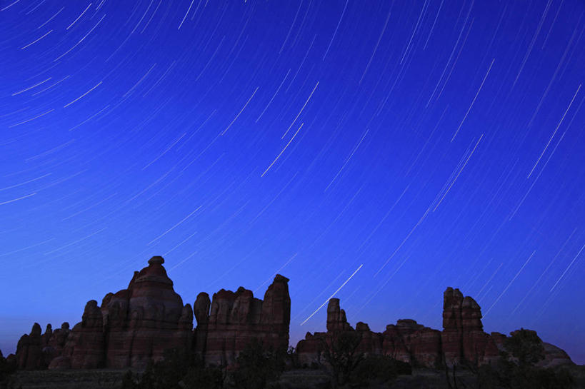 无人,横图,室外,夜晚,沙漠,星星,旋转,摄影,岩层,剪影,漩涡形,峡谷地国家公园,犹他,岩石,彩图