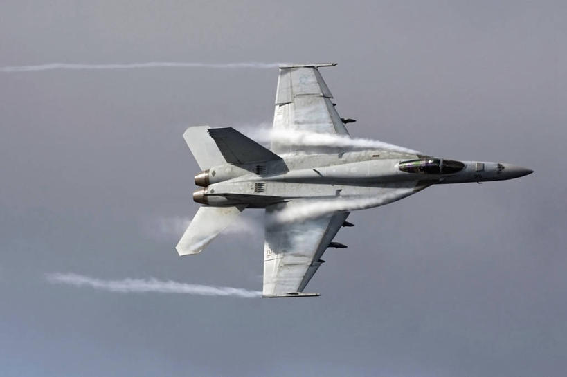 横图,室外,白天,军事,烟,摄影,太平洋,海军,航空母舰,卡尔文森号航空母舰,冷凝,彩图,美国海军