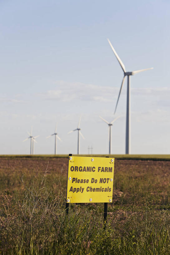 无人,竖图,室外,白天,通讯,风,风力,科学,发电机,塔,螺旋桨,旋转,平原,转,摄影,能源,电,协调,电源,生物学,改变,比例,替代能源,环境保护,涡轮,科罗拉多州,风速计,物理学,气象学,风轮机,彩图,大平原