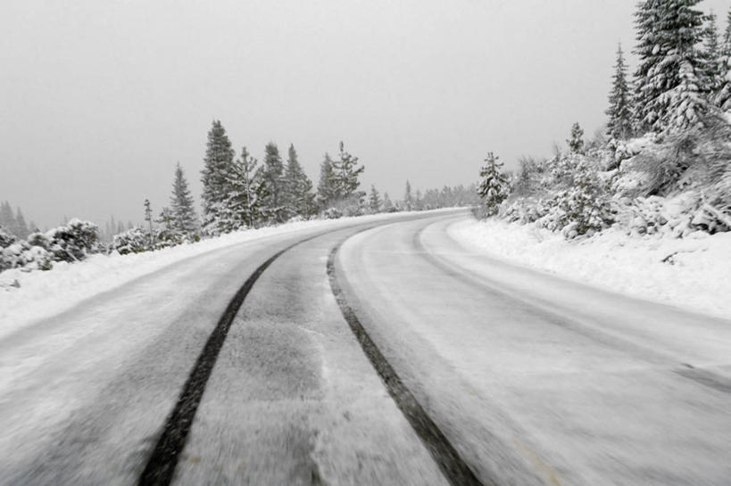 无人,横图,室外,白天,火山,雪,路,条纹,弯曲,反射,山路,云,拱门,天气,扭头,注视,历史,树,白色,观察,看,转头,运输,摄影,观看,察看,北美,关注,加利福尼亚,改变,卡斯基德山脉,冒险,危险,彩图,旅行,环太平洋火山带