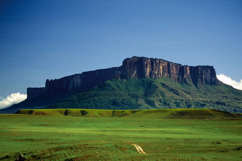 无人,横图,室外,白天,旅游,度假,日出,美景,路,亚马逊河,委内瑞拉,圭亚那,高原,景观,云,天气,娱乐,草,树,蓝色,绿色,天空,自然,享受,休闲,景色,南美,放松,摄影,宁静,自然风光,迷路,挑战,纯净,地质学,沙岩,自然地理,冒险,彩图,雨林,卡奈依马国家公园