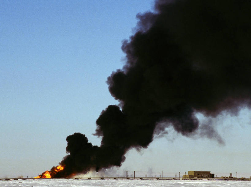 无人,横图,室外,白天,北极,雪,火,美国,燃烧,烟,工业,摄影,石油工业,彩图,精力