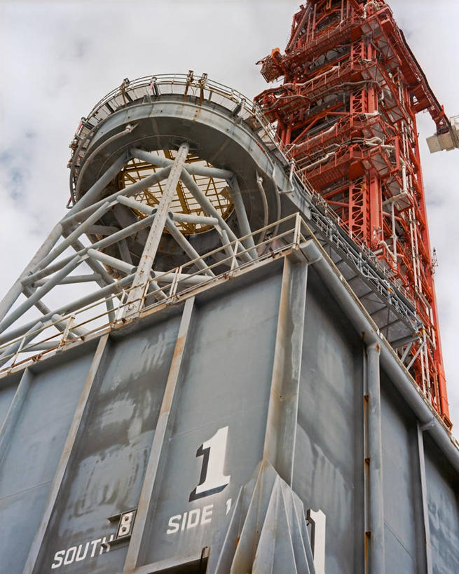 无人,竖图,室外,白天,仰视,探险,航天,科技,美国,科学,发射台,摄影,工程,北美,北美洲,发射塔,美洲,佛罗里达,佛罗里达州,佛州,阳光州,肯尼迪航天中心,北亚美利加洲,亚美利加洲,阿波罗工程,阿波罗计划,登月计划,梅里特岛,彩图,低角度拍摄,美利坚合众国,阿波罗-联盟测试计划,阿波罗-联盟对接测试计划,空间探索,载人航天工程