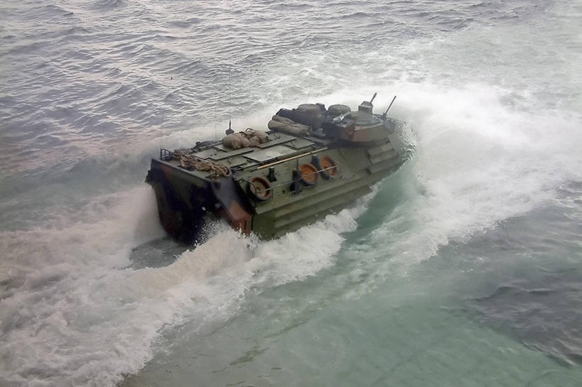 无人,横图,室外,白天,海洋,漂浮,军事,一个,船尾波,战争,运输,摄影,单个,坦克,军事演习,彩图,美国海军陆战队