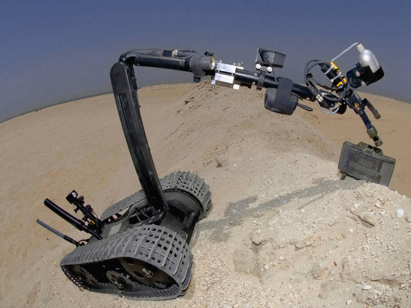 无人,横图,室外,白天,技术,巴林,军事,沙丘,首都,一个,战争,摄影,单个,机器人,机械手,麦纳麦,彩图