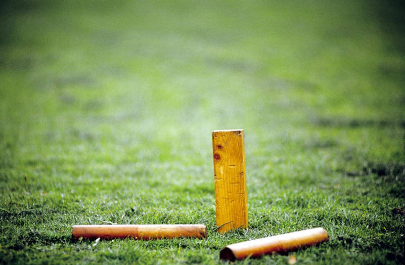 无人,横图,室外,白天,正面,旅游,度假,草地,草坪,美景,植物,阴影,朦胧,模糊,新鲜,光线,木制,影子,景观,娱乐,草,三个,绿色,阳光,自然,木制品,享受,休闲,景色,放松,青春,生命,自然风光,和平,安详,冷色,倒塌,彩图