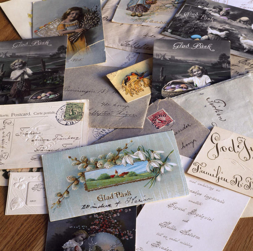 无人,横图,俯视,室内,特写,白天,桌子,静物,一堆,阴影,堆叠,堆积,丰富,传递,光线,信息,影子,邮件,灯光,贺卡,丰盛,联系,书桌,邮筒,邮箱,课桌,联络,邮递,通信,信件,堆,邮票,邮政,丰硕,丰厚,富厚,厚实,彩图,高角度拍摄