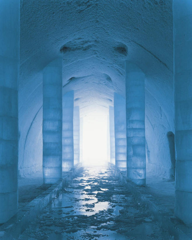 无人,竖图,室内,白天,正面,旅游,度假,美景,雕塑,瑞典,欧洲,阴影,艺术,装饰,光线,雕刻,雕像,影子,柱子,景观,娱乐,阳光,自然,工艺品,享受,休闲,景色,放松,寒冷,纪念,美术,冰冷,斯堪的纳维亚,自然风光,北欧,冰雕,斯堪的纳维亚半岛,主题,陈列,功能,美学,严寒,冰凉,酷寒,凛冽,凛凛,极冷,瑞典王国,彩图