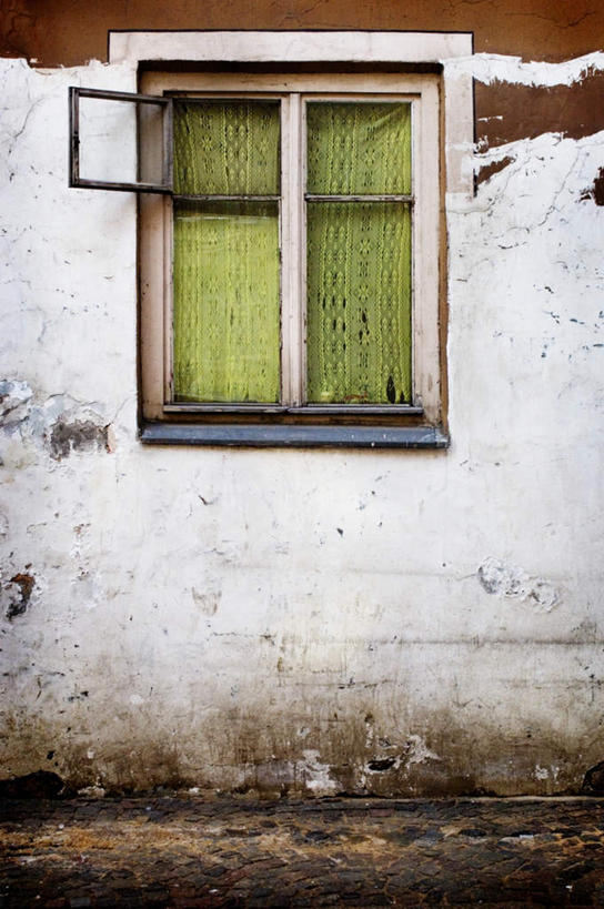 无人,家,竖图,室外,白天,正面,窗户,瑞典,欧洲,阴影,光线,影子,房屋,墙,屋子,楼房,玻璃窗,墙壁,墙面,住宅,阳光,斯堪的纳维亚,北欧,斯堪的纳维亚半岛,瑞典王国,彩图,房子