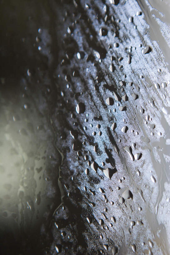 无人,竖图,室外,特写,白天,正面,水,雨,暴雨,大雨,窗户,朦胧,模糊,液体,水滴,玻璃窗,细雨,小雨,彩图