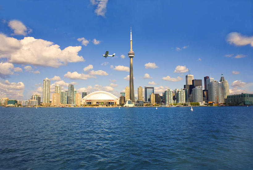 无人,高楼大厦,横图,室外,白天,正面,度假,海洋,美景,城市风光,标志建筑,城市,大厦,地标,建筑,摩天大楼,加拿大,阴影,光线,影子,景观,陆地,云,云朵,建筑群,云彩,娱乐,建设,蓝色,白云,蓝天,天空,阳光,天,享受,休闲,景色,放松,晴朗,北美,北美洲,美洲,电视塔,多伦多,省会,北亚美利加洲,亚美利加洲,加拿大多伦多电视塔,加拿大国家电视塔,CN电视塔,安大略省,安省,北方好莱坞,多伦多市,西恩塔,晴空,彩图,大楼,高层建筑,高楼,摩天楼