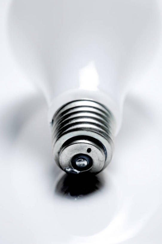 无人,竖图,俯视,室内,白天,白色背景,照明,加拿大,阴影,光线,灯泡,影子,灯光,灯,一个,白色,灯具,摄影,白炽灯,影棚,照亮,北美,北美洲,美洲,照明工具,省会,北亚美利加洲,亚美利加洲,白炽灯泡,魁北克,魁北克城,魁北克省,魁北克市,彩图,高角度拍摄,影棚拍摄,拍摄