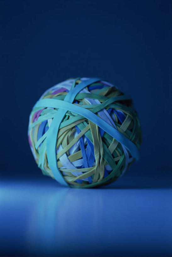 无人,竖图,彩色,室内,特写,白天,正面,静物,阴影,蓝色背景,形状,卷曲,编织,缠绕,光线,影子,织物,球形,线团,纺织,一个,毛线,摄影,影棚,单个,五颜六色,色彩斑斓,五彩缤纷,五彩斑斓,形态,外形,五光十色,彩图,影棚拍摄,拍摄