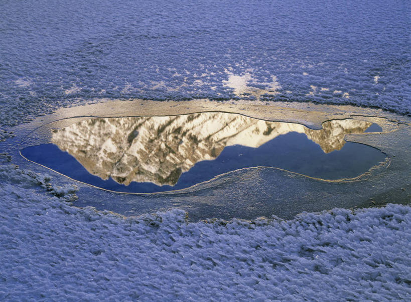 无人,横图,俯视,室外,白天,旅游,度假,石头,美景,雪,大雪,加拿大,一堆,阴影,堆叠,堆积,光线,石子,影子,洞,积雪,景观,雪景,冬季,冬天,娱乐,阳光,自然,享受,休闲,景色,放松,寒冷,洞穴,堆,北美,北美洲,自然风光,美洲,阿尔伯塔省,穴,阿尔伯塔,北亚美利加洲,亚美利加洲,严寒,艾伯塔,艾伯塔省,卡尔加里,亚伯达,卡纳纳斯基斯,石块,岩石,彩图,高角度拍摄,阿省,艾省,亚伯达省,亚省,卡城