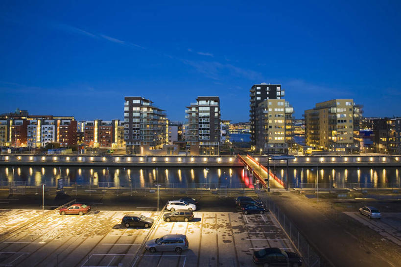 无人,高楼大厦,横图,俯视,航拍,室外,夜晚,度假,美景,城市风光,城市,大厦,道路,建筑,路,摩天大楼,公路,汽车,瑞典,欧洲,景观,交通,娱乐,车,蓝色,蓝天,天空,交通工具,轿车,天,享受,休闲,景色,放松,晴朗,斯堪的纳维亚,鸟瞰,载具,北欧,斯堪的纳维亚半岛,万里无云,首府,灯火辉煌,哥德堡,瑞典王国,火树银花,灯烛辉煌,西约塔兰省,晴空,晴空万里,马路,彩图,高角度拍摄,大楼,高层建筑,高楼,摩天楼