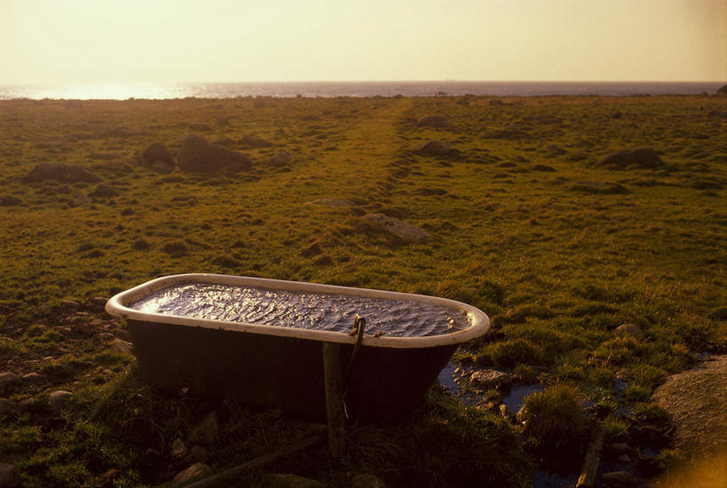 无人,横图,俯视,室外,白天,旅游,度假,草地,草原,美景,日落,山,山脉,水,植物,阴影,光线,液体,影子,景观,旷野,山峰,水滴,晚霞,霞光,云,云朵,落日,山峦,云彩,娱乐,草,一个,蓝色,绿色,白云,蓝天,天空,阳光,自然,黄昏,群山,天,享受,休闲,景色,彩霞,放松,洗澡盆,连绵,绵延,自然风光,原野,联贯,夕照,夕阳,彩图,高角度拍摄,斜阳