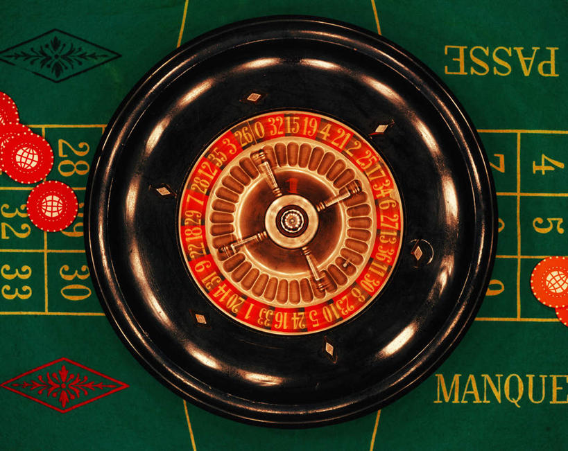 无人,横图,俯视,室内,白天,游戏,赌博,贪欲,运气,竞争,玩具,阴影,光线,英文,标志,文字,影子,字符,字母,灯光,玩,娱乐,标识,刺激,转盘,休闲,筹码,赌场,活动,英文字母,计数,发泄,消遣,智力,赌具,博彩,积累,累积,投机,侥幸,欲望,宣泄,筹马,命运,运限,玩耍,嬉戏,彩图,高角度拍摄,胜负,输赢,娱乐场