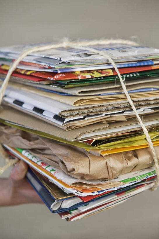 无人,竖图,室内,特写,白天,正面,静物,书籍,一堆,许多,堆叠,堆积,纸,纸张,很多,捆,绳子,绑,堆,捆绑,绳索,纸板,绑缚,书,图书,彩图