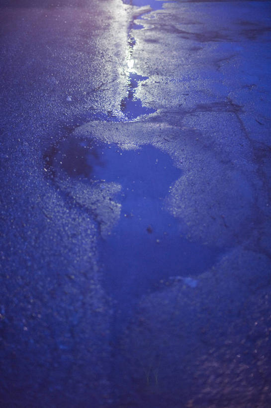 无人,竖图,俯视,室外,特写,夜晚,道路,路,公路,德国,欧洲,交通,潮湿,西欧,德意志联邦共和国,湿润,巴伐利亚,巴伐利亚州,拜恩州,拜恩自由州,水坑,马路,彩图,高角度拍摄