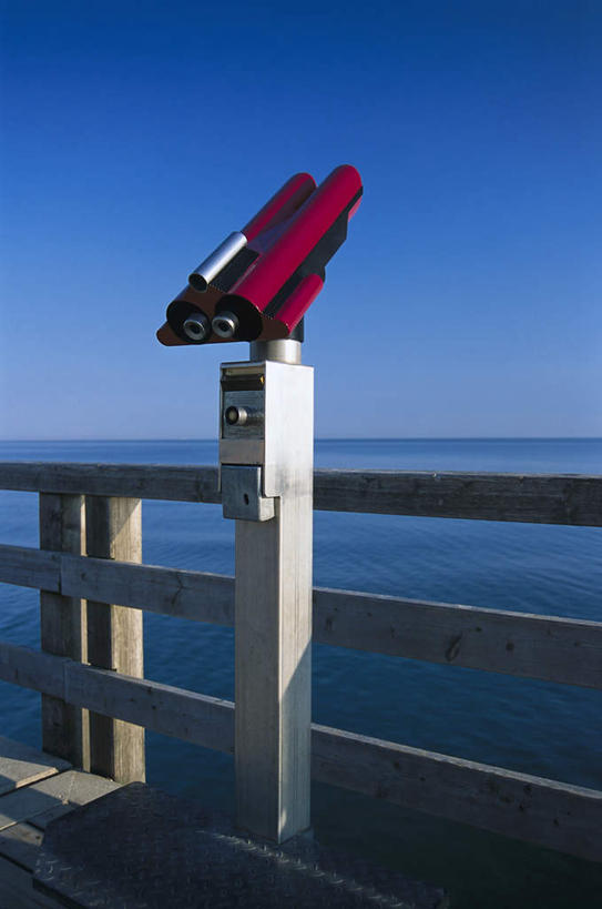 无人,栏杆,码头,竖图,室外,白天,正面,旅游,度假,仪器,科技,海浪,海洋,美景,港口,德国,欧洲,眺望,阴影,检查,研究,反射,分析,光线,科学,木板,望远镜,影子,景观,浪花,围栏,桥,木桥,娱乐,护栏,栈桥,蓝色,蓝天,天空,阳光,自然,海水,天,观察,享受,休闲,景色,放松,清晰,探索,放大,晴朗,观看,人行桥,木板桥,仔细,科研,科学技术,瞭望,聚焦,西欧,关注,自然风光,海景,远视镜,瞭望镜,万里无云,德意志联邦共和国,光学,清楚,梅克伦堡.前波美拉尼亚州,梅克伦堡.前波美拉尼亚,大海,风浪,海,海水的波动,近岸浪,涌浪,晴空,晴空万里,彩图,摆渡口,埠头,渡口,渡头,港湾,海港,货运码头,口岸,商港,光学仪器,千里镜