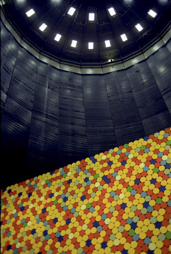 无人,博物馆,竖图,彩色,室内,白天,仰视,德国,欧洲,阴影,研究,艺术,光线,密集,影子,墙,灯光,艺术品,教育,墙壁,墙面,工艺品,展览,五颜六色,工艺,美术,色彩斑斓,西欧,欣赏,五彩缤纷,陈列,德意志联邦共和国,五彩斑斓,鳞集,辘集,麋集,五光十色,典藏,彩图,低角度拍摄