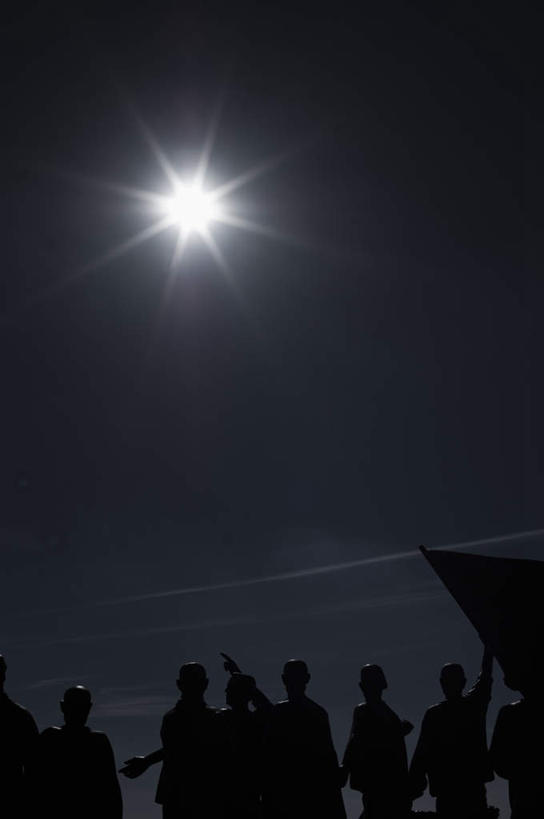 无人,竖图,室外,白天,正面,旅游,度假,标志建筑,城市,地标,建筑,雕塑,德国,欧洲,阴影,艺术,装饰,光线,雕刻,雕像,影子,背光,娱乐,建设,阳光,工艺品,享受,休闲,旅游胜地,放松,纪念,留念,美术,西欧,主题,怀念,逆光,陈列,德意志联邦共和国,功能,美学,记念,图林根,魏玛,彩图,图林根州