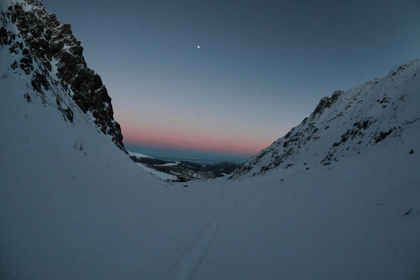 无人,横图,室外,白天,正面,日落,山,山脉,雪,大雪,奥地利,欧洲,积雪,山峰,晚霞,霞光,雪景,冬季,冬天,落日,山峦,风景,黄昏,群山,景色,彩霞,寒冷,风光,景物,中欧,严寒,奥地利共和国,风物,光景,景致,夕照,夕阳,彩图,斜阳