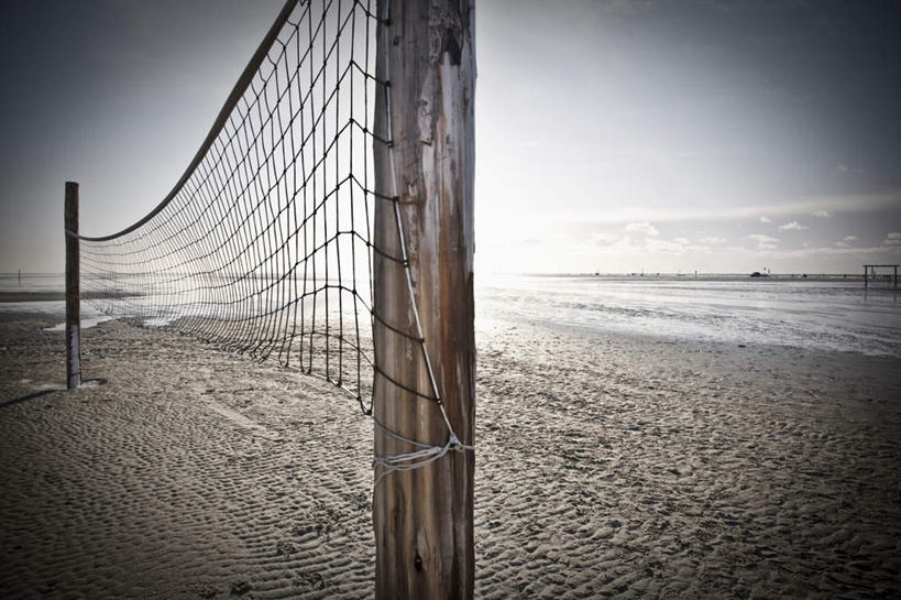 无人,横图,室外,特写,白天,正面,度假,海浪,海洋,美景,沙滩,城市风光,城市,德国,欧洲,阴影,光线,排球网,沙子,影子,海岸,景观,浪花,球网,沙地,背光,娱乐,蓝色,蓝天,天空,阳光,海水,天,享受,休闲,景色,放松,晴朗,西欧,逆光,海景,万里无云,德意志联邦共和国,石荷州,石勒苏益格.荷尔斯泰因,石勒苏益格.荷尔斯泰因州,大海,风浪,海,海水的波动,海滩,近岸浪,涌浪,晴空,晴空万里,彩图