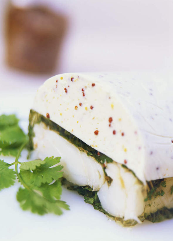 点心,海鲜,牛奶,无人,竖图,俯视,室内,特写,白天,餐桌,桌子,阴影,朦胧,模糊,光线,鱼,影子,香菜,肉,鱼肉,食品,甜点,甜品,饮品,营养,酸奶,水产,肉类,鱼类,海洋生物,食物,糕点,饮料,一个,甜食,奶油,单个,餐台,乳制品,奶,水生动物,海产品,水生物,发酵,肉食,海底动物,鳕鱼,胡菜,香荽,原荽,园荽,芫荽,胡荽,莞荽,芫茜,芫蓿,莚葛草,莚荽菜,优格,优酪乳,激凌,克林姆,淇淋,鳘鱼,大西洋真鳕,真鳕,彩图,高角度拍摄