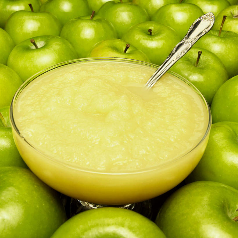 无人,横图,俯视,室内,特写,白天,餐桌,桌子,苹果,水果,玻璃,许多,阴影,朦胧,模糊,新鲜,光线,影子,调料,酱料,酱汁,生食,佐料,食品,果实,调味品,调味料,酱,玻璃制品,食物,绿色,容器,碗,有机食品,绿色食品,餐台,储藏,储存,苹果酱,彩图,高角度拍摄,贮存