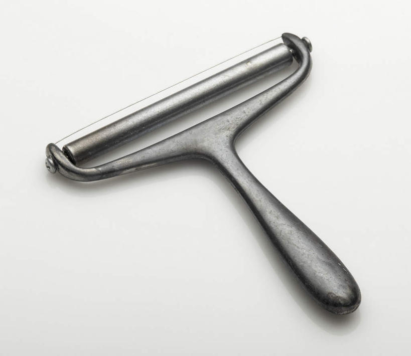 无人,横图,俯视,室内,特写,白天,白色背景,纯洁,餐桌,桌子,静物,金属制品,阴影,反射,金属,厨房用具,工具,影子,银色,一个,摄影,信仰,影棚,单个,餐台,高贵,雅致,切片机,烹调用具,彩图,高角度拍摄,影棚拍摄,拍摄,切片器