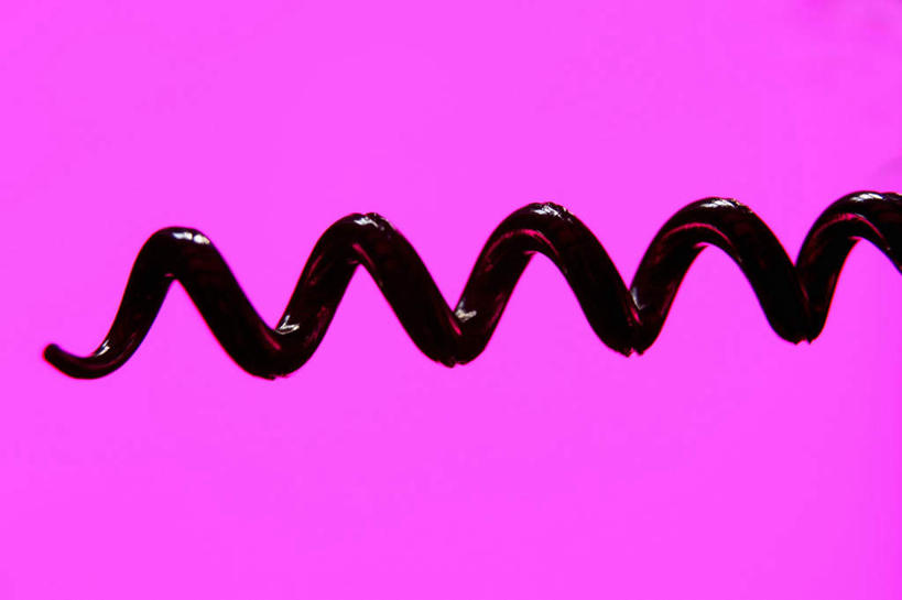 无人,横图,俯视,室内,特写,白天,静物,金属制品,阴影,粉色背景,光线,金属,开瓶器,螺旋,影子,开瓶,一个,单个,开启,启瓶器,瓶启,彩图,高角度拍摄,酒具