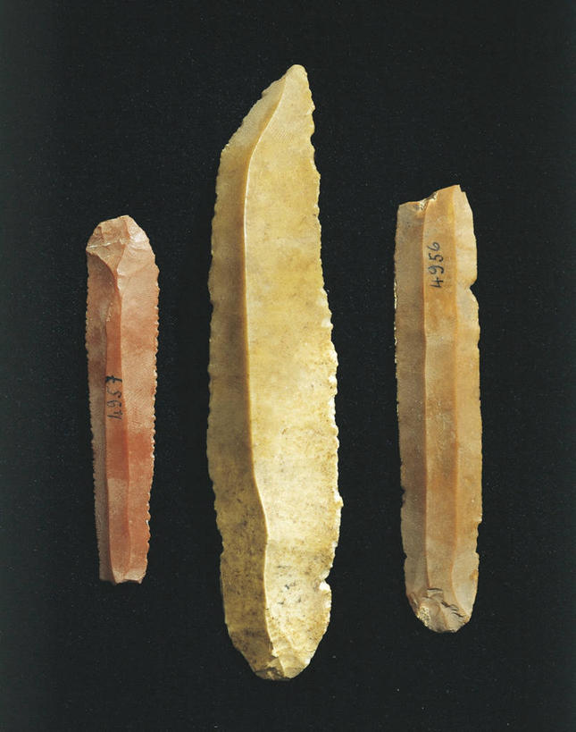 无人,横图,竖图,黑色背景,工具,古代,三个,摄影,古代文明,刀刃,美术工艺,史前时代,彩图,影棚拍摄,石器时代,过去