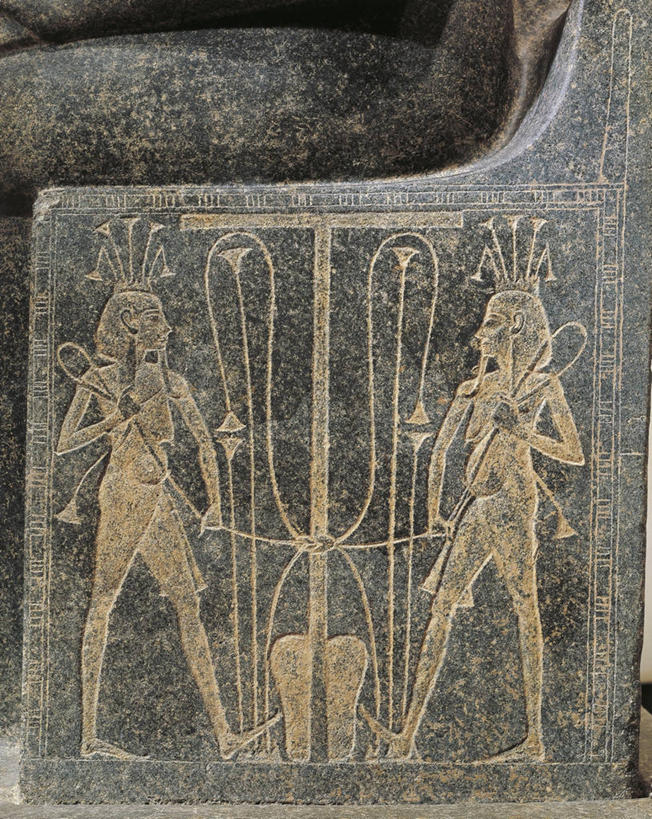 无人,站,竖图,特写,雕塑,埃及,神话,标志,符号,拿着,历史,文化,标识,古代,面对面,赤脚,摄影,宗教,花岗岩,中东,传说,王座,守护神,性别符号,古埃及文明,古代文明,荷鲁斯,法老守护神,埃及神话,彩图,传统服装,神,给予,男性符号,传统文化,雕刻术,塞特神,过去