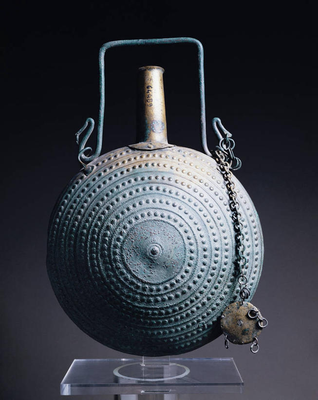 无人,竖图,正面,蓝色背景,烧瓶,历史,古代,一个,摄影,单个,青铜,古代文明,美术工艺,彩图,影棚拍摄,过去