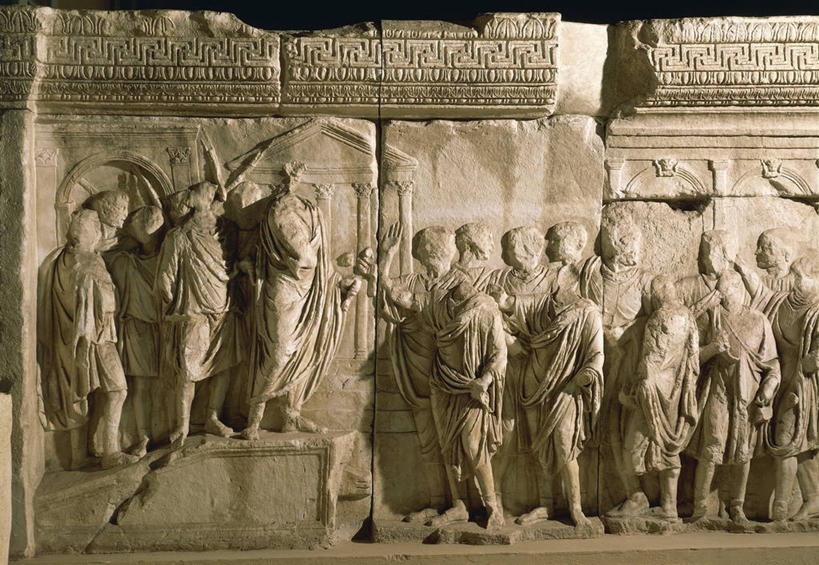 无人,站,横图,民族服装,雕塑,黑色背景,艺术,标志,符号,历史,破坏,标识,破损,一个,摄影,单个,损坏,手艺,宽外袍,性别符号,美术工艺,彩图,影棚拍摄,传统服装,民俗服,男性符号