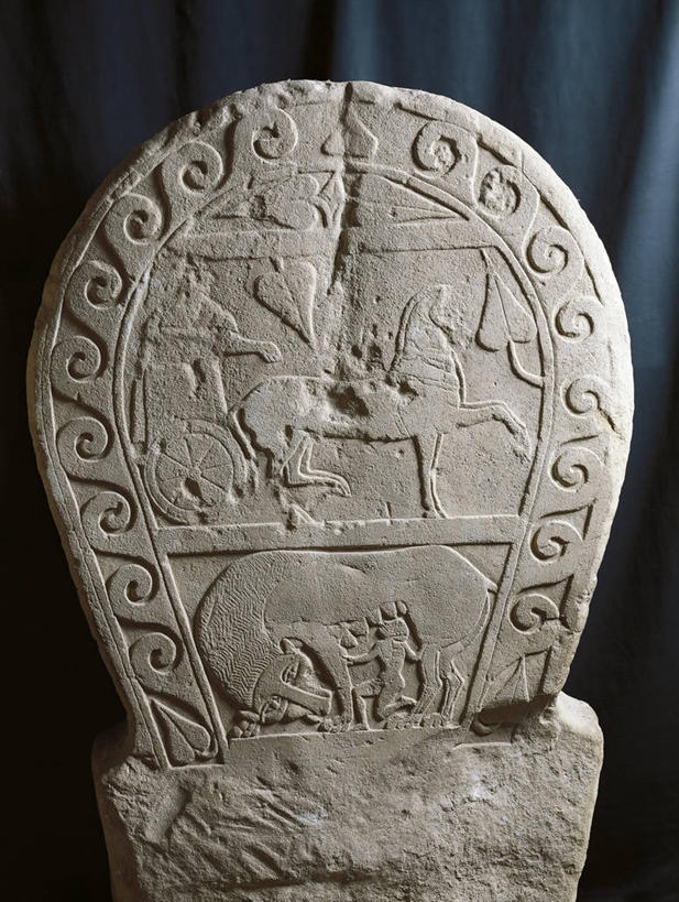 无人,竖图,旅途,马,雕塑,黑色背景,哺乳,标志,符号,推车,马车,标识,古代,动物,摄影,性别符号,式样,美术工艺,彩图,影棚拍摄,浅浮雕,男性符号