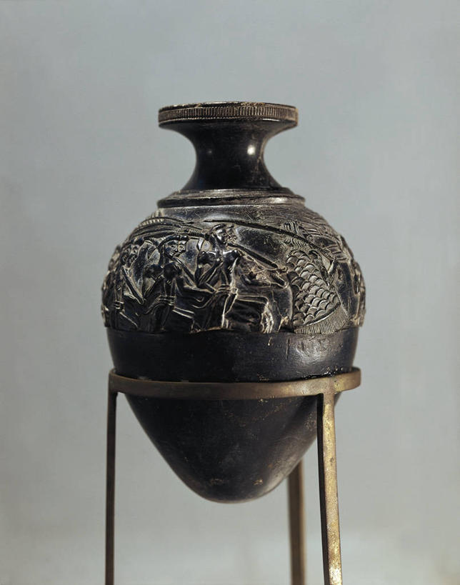 无人,竖图,花瓶,士兵,蓝色背景,一个,摄影,单个,简单,矛,皂石,古代文明,美术工艺,彩图,影棚拍摄