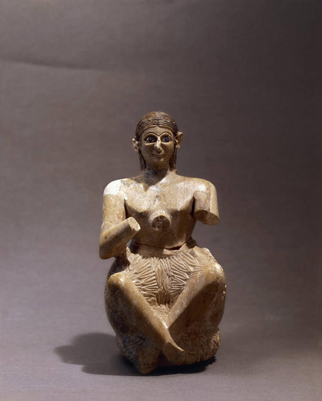 无人,坐,竖图,正面,雕塑,表演,灰色背景,艺术,雕像,扮演,一个,灰色,摄影,单个,演出,肖像,手艺,古代文明,美术工艺,歌手,盘着腿坐,彩图,影棚拍摄