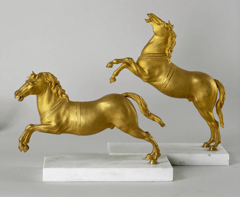 无人,跑,横图,室内,特写,侧面,马,雕塑,雕像,两个,金色,摄影,底座,青铜,美术工艺,彩图