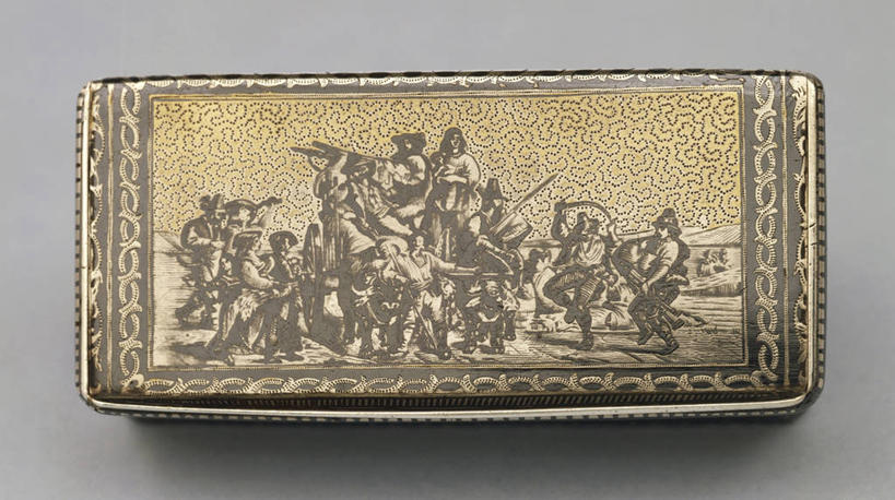 无人,横图,俯视,白色背景,聚会,银,装饰,金属,标志,符号,聚餐,历史,标识,盒子,古代,一个,财富,摄影,单个,古董,考古学,华贵,鼻烟壶,性别符号,美术工艺,彩图,高角度拍摄,影棚拍摄,男性符号,雕刻术