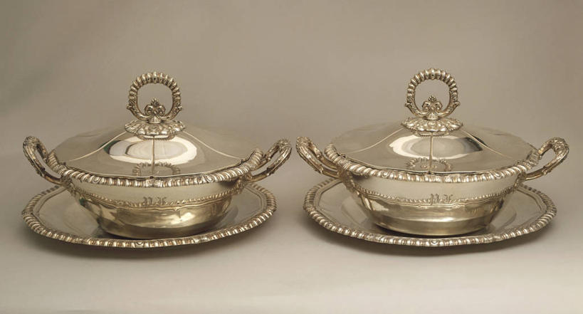 无人,横图,餐具,银,灰色背景,装饰,并排,光线,金属,光芒,历史,汤碗,古代,灰色,把手,盘子,四个,摄影,古董,考古学,美术工艺,彩图,影棚拍摄