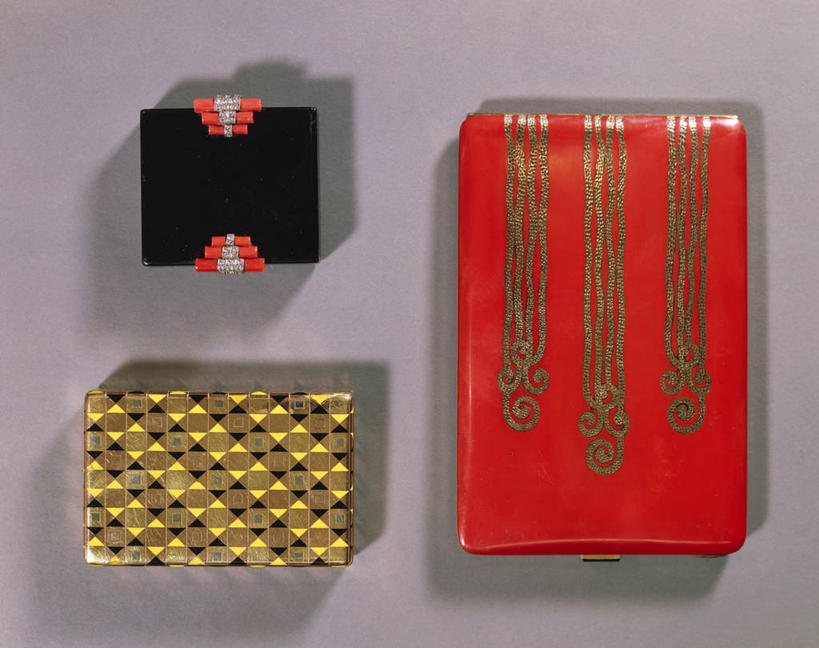 无人,横图,竖图,俯视,特写,礼物,珐琅,灰色背景,包装纸,盒子,三个,红色,灰色,摄影,式样,美术工艺,彩图,高角度拍摄,影棚拍摄