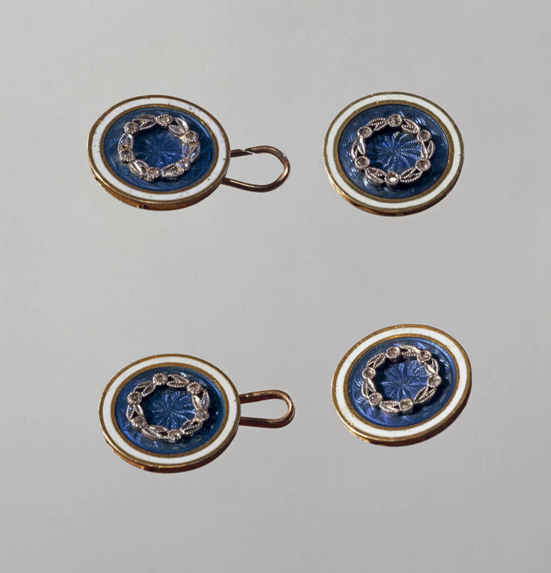 无人,竖图,特写,蓝色背景,椭圆形,蓝色,四个,摄影,美术工艺,彩图,影棚拍摄,袖扣,贵重宝石