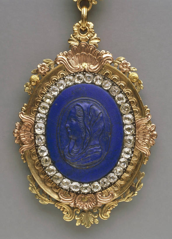 无人,竖图,特写,灰色背景,艺术,钻石,黄金,一个,摄影,宗教,单个,部分,基督教,念珠,意大利文化,18世纪,灵性,念佛珠,数珠,诵珠,彩图,影棚拍摄,天青石,玫瑰经,圣母圣咏,贵重宝石