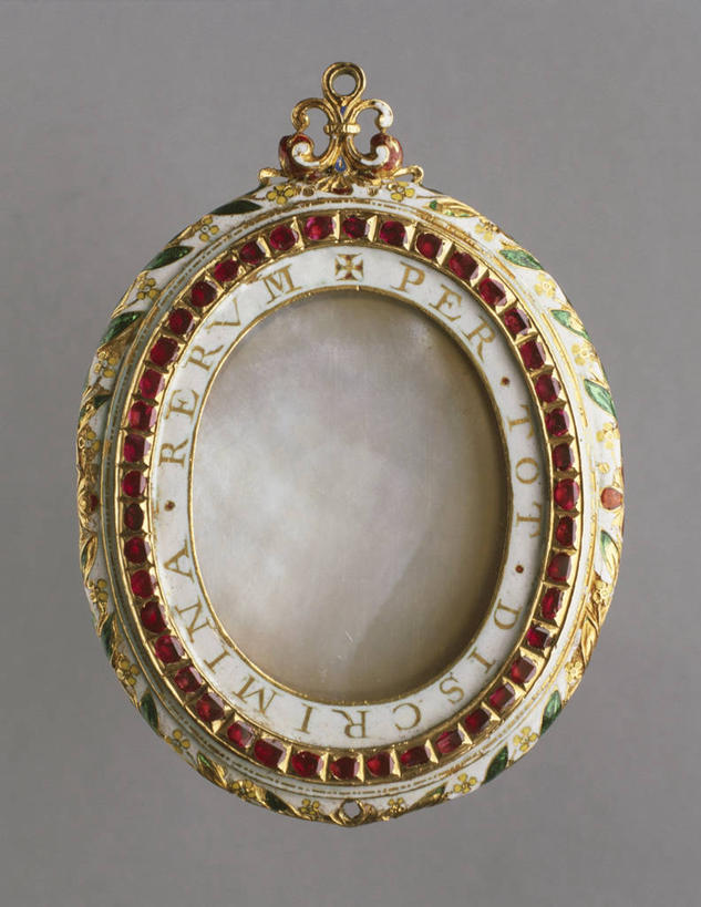 无人,竖图,灰色背景,艺术,椭圆形,一个,摄影,单个,英文字母,红宝石,项坠,祖母绿,彩图,影棚拍摄,珠母