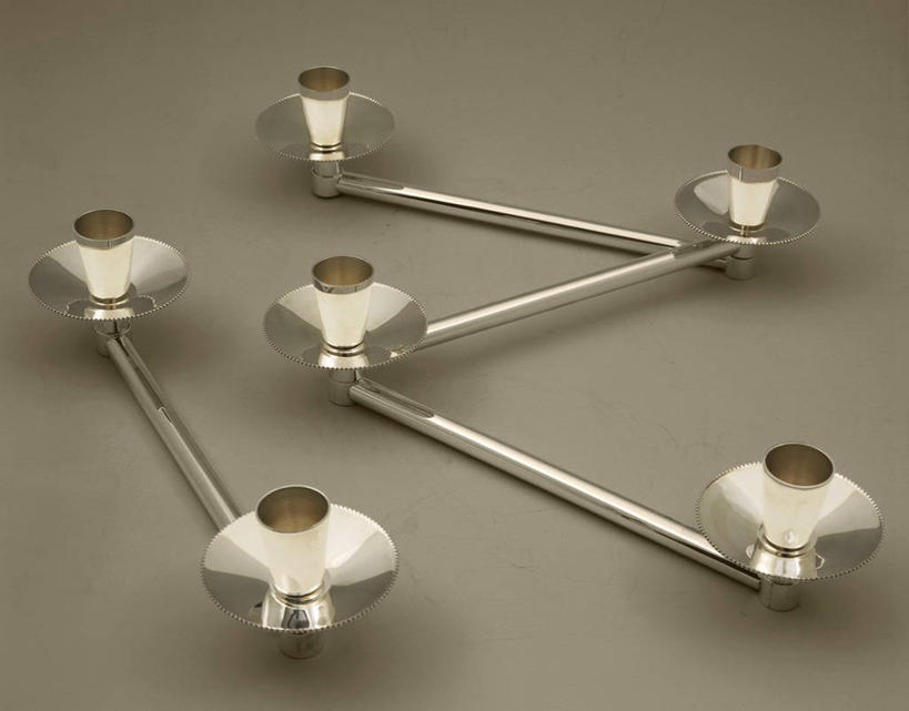 无人,横图,俯视,银,灰色背景,装饰,光线,金属,烛台,光芒,历史,古代,灰色,装饰物,摄影,考古学,彩图,高角度拍摄,影棚拍摄