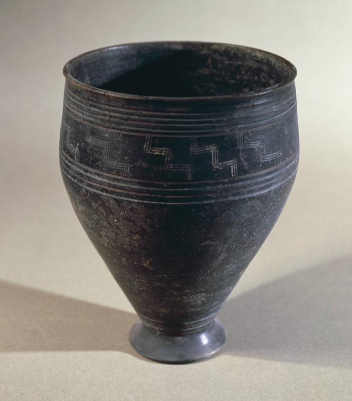 无人,竖图,花瓶,历史,一个,黑色,摄影,单个,广口瓶,美术工艺,彩图,影棚拍摄