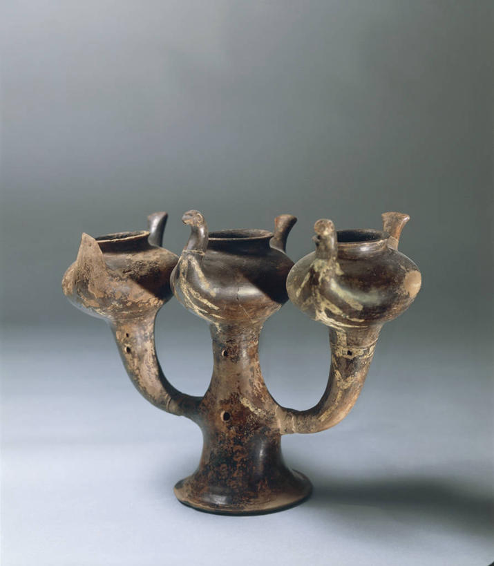 无人,竖图,灰色背景,烛台,陶瓷制品,古代,一个,灰色,装饰物,摄影,单个,美术工艺,史前时代,设计,彩图,影棚拍摄